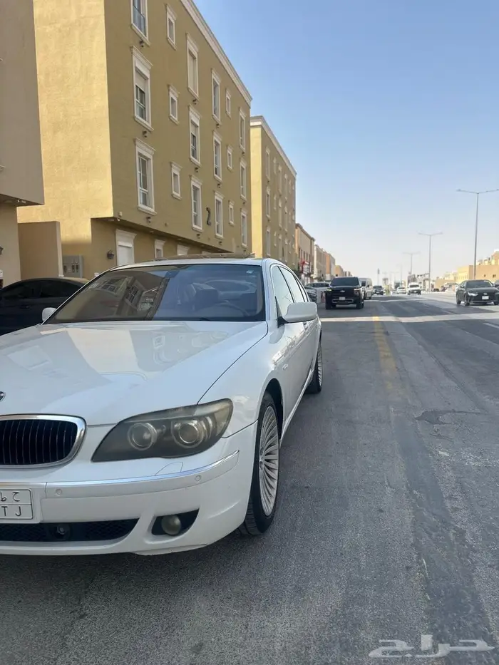 BMW 740 موديل 2007 4