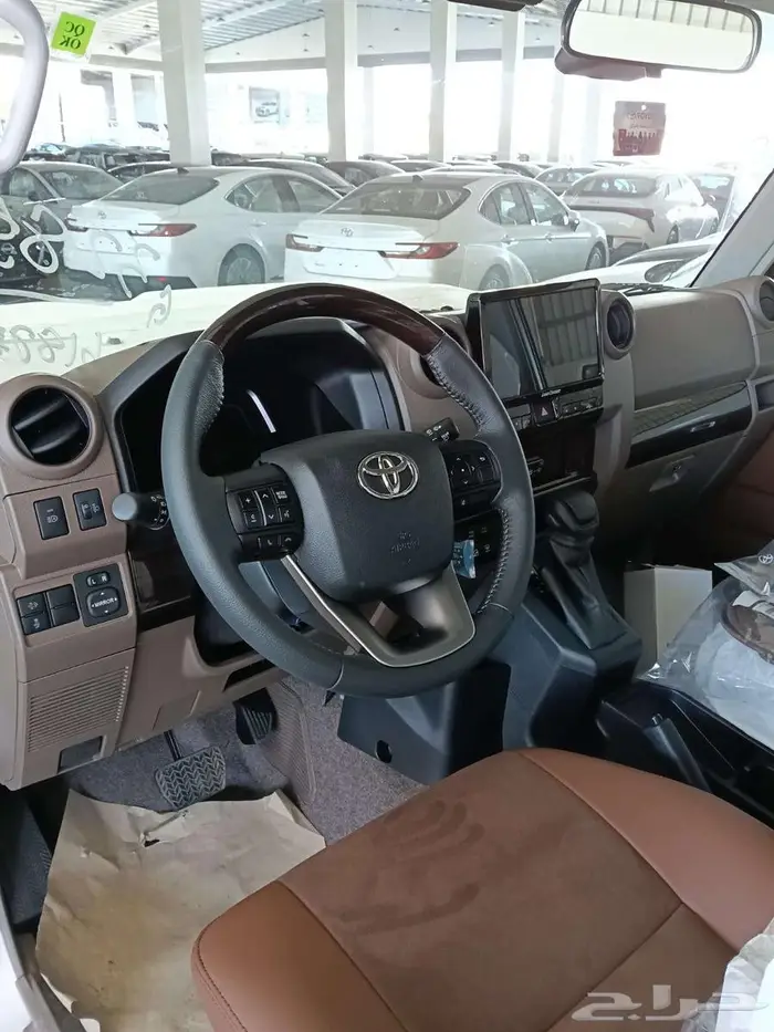 تويوتا مصندق ربع ديزل رفرف ونش فل كامل م 2025 - سعودي 10