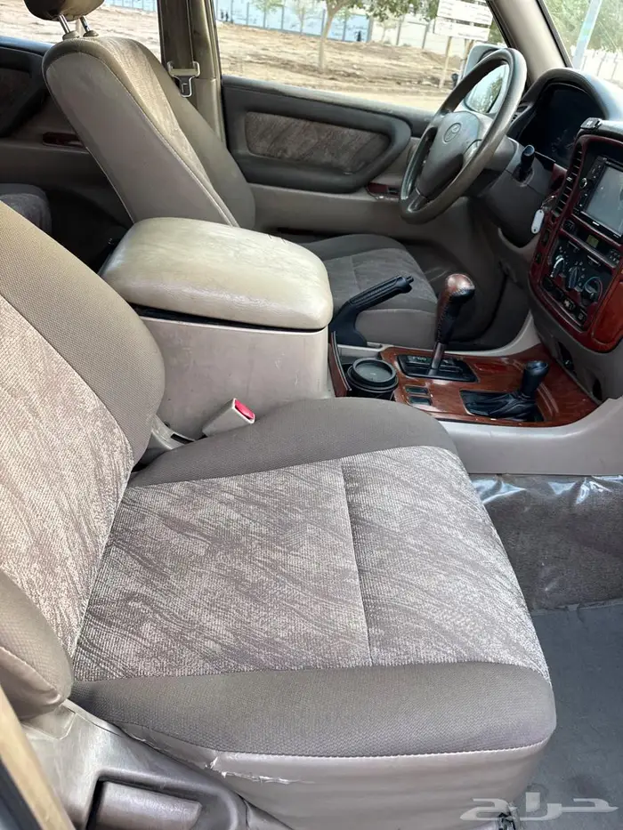 جيب لاند كروزر 2000 GXR 11