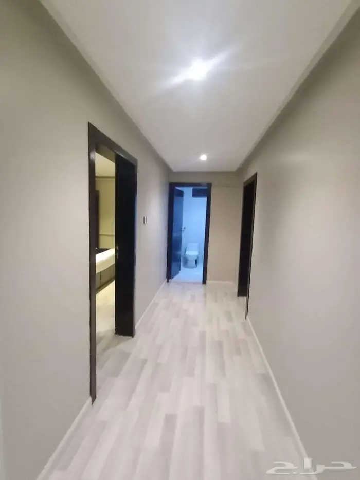 شقة فندقية غرفتين وصالة مؤثثة وفاخرة للعوائل بخميس مشيط 15