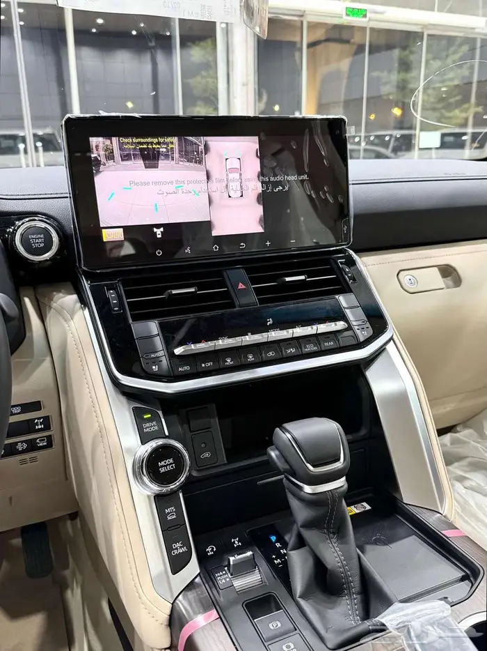 تويوتا لاندكروزر ( GXR 4 ) بنزين موديل 2026 أقل الأسعار 13