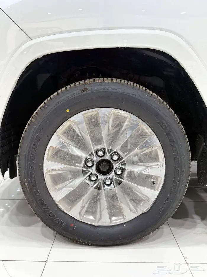 تويوتا لاندكروزر ( GXR 4 ) بنزين موديل 2026 أقل الأسعار 26