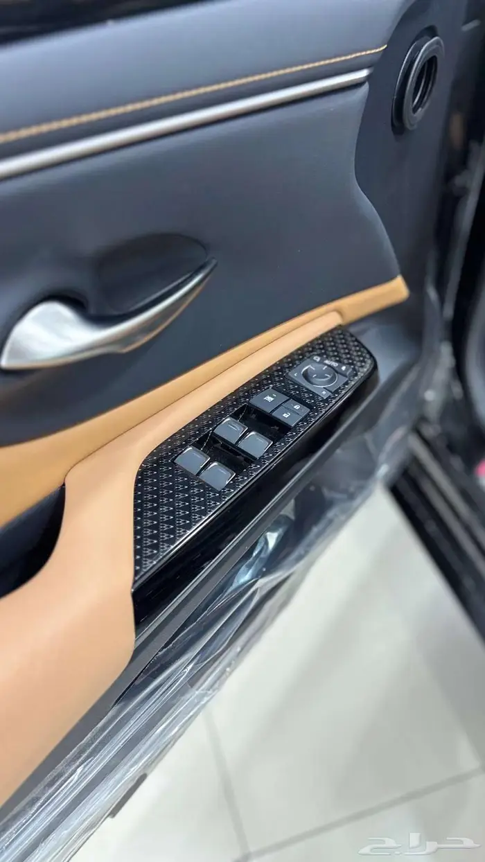 لكزس اي اس 250 استاندر 2025 ES 250 AA 17