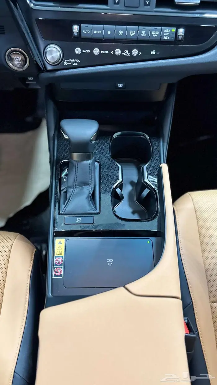 لكزس اي اس 250 استاندر 2025 ES 250 AA 12