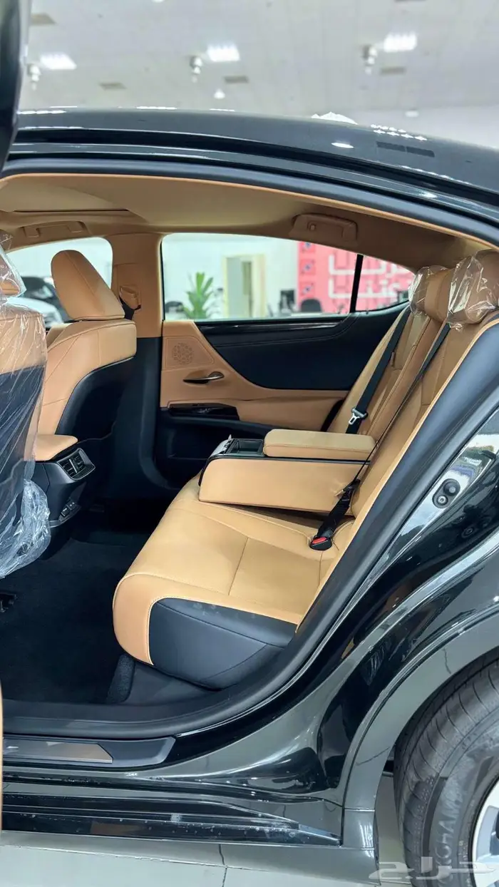 لكزس اي اس 250 استاندر 2025 ES 250 AA 19