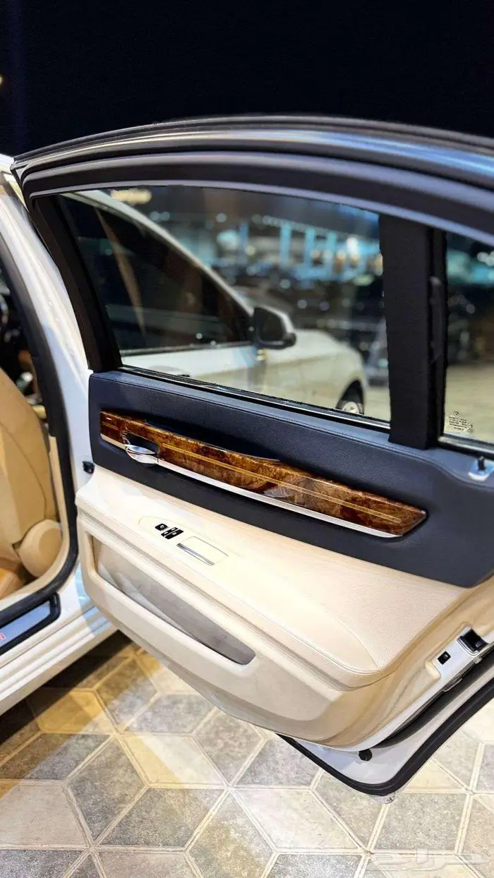 بى ام دبليو cut M LI 730 2015 17