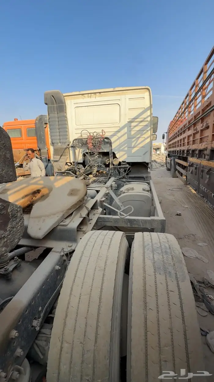 راس تريله فولفو للبيع موديل 2005 3