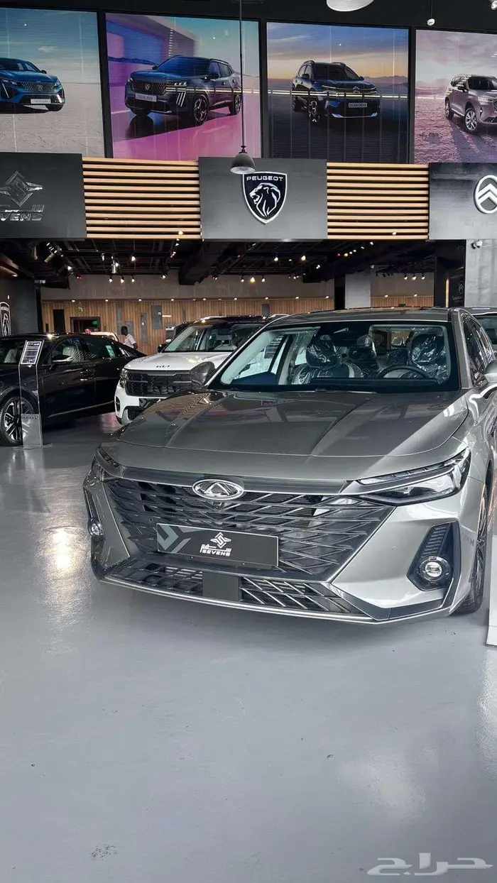 اريزو 8 2025 لاكجري 2