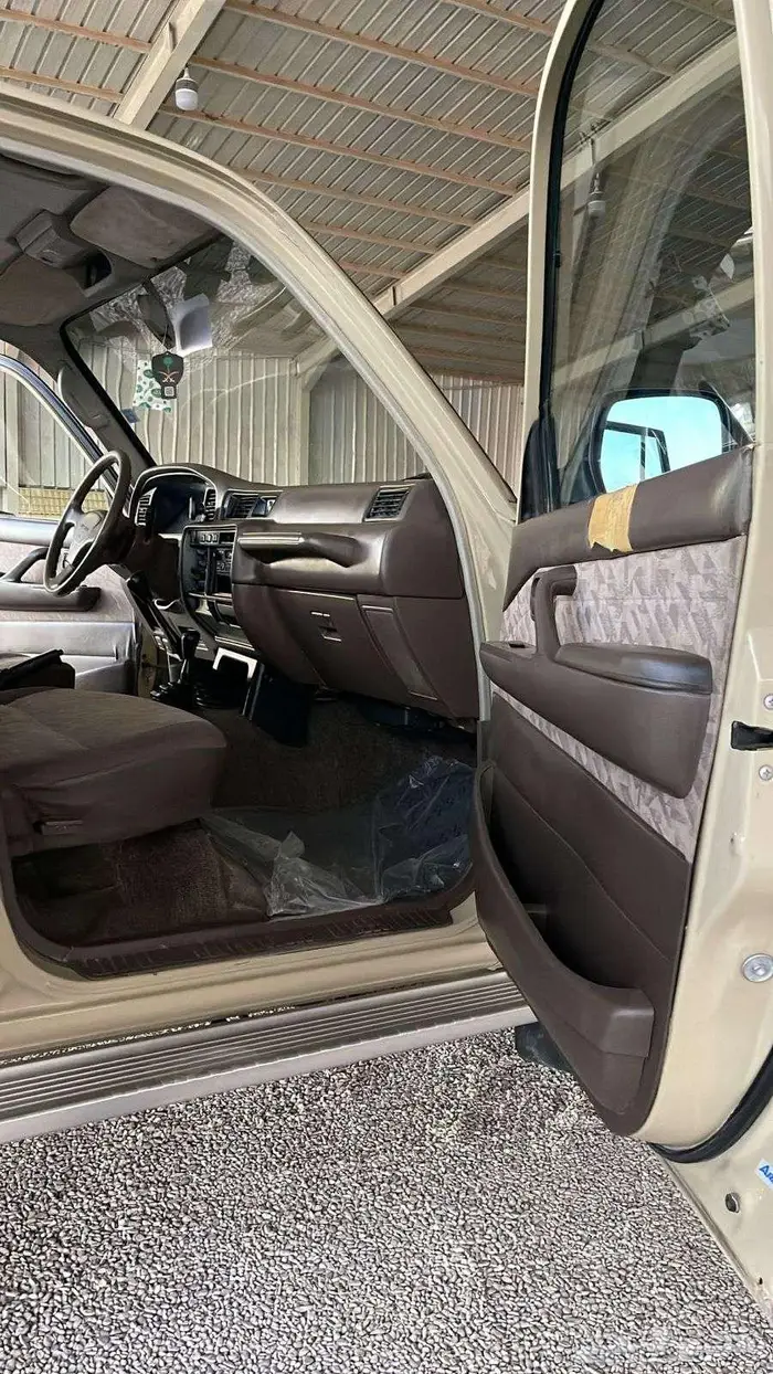 تويوتا لاندكروزر في اكس ار 6 سلندر دبل قير عادي 1996 9