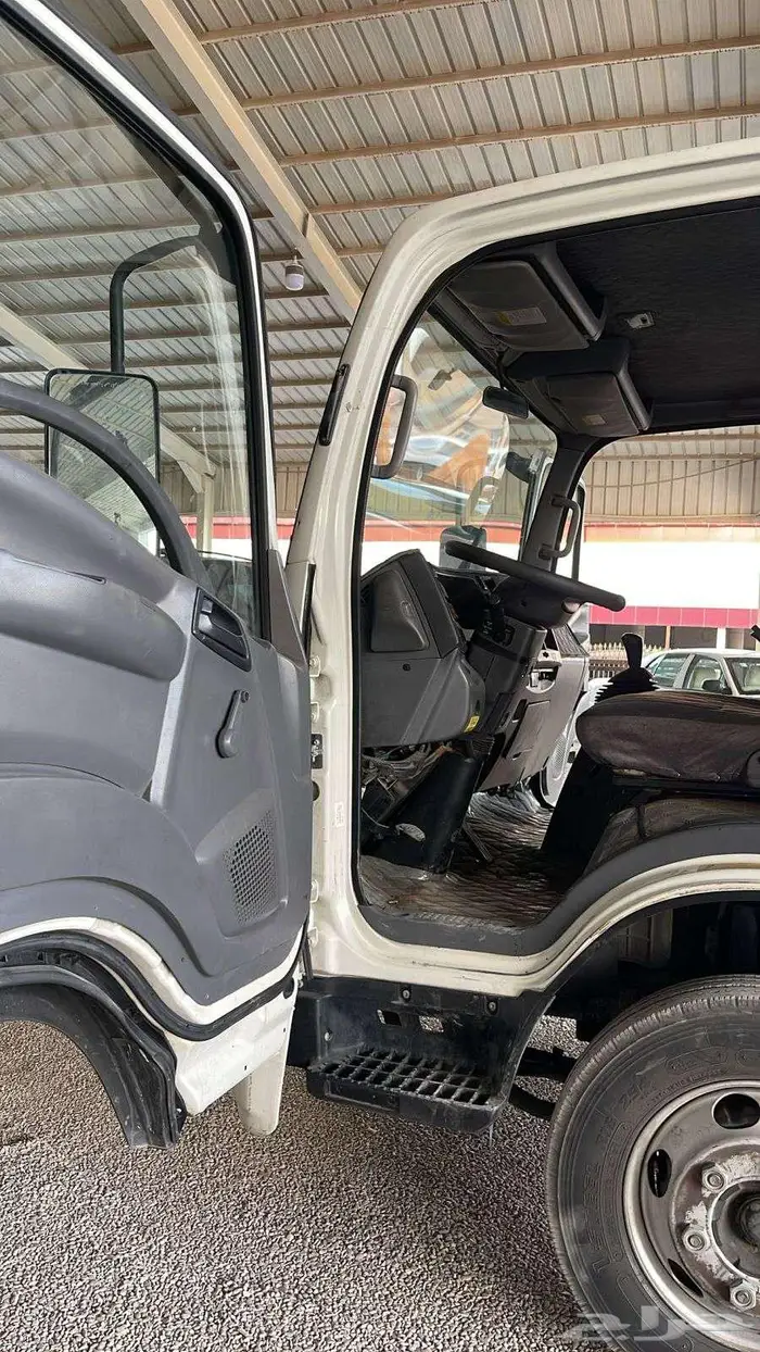 ايسوزو دينا شاص 5 متر تيربو 2014 5