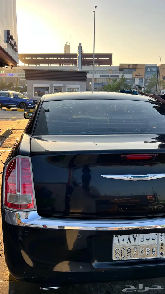 كرايزلر C300 V8 2012 للبيع مستعجل 8