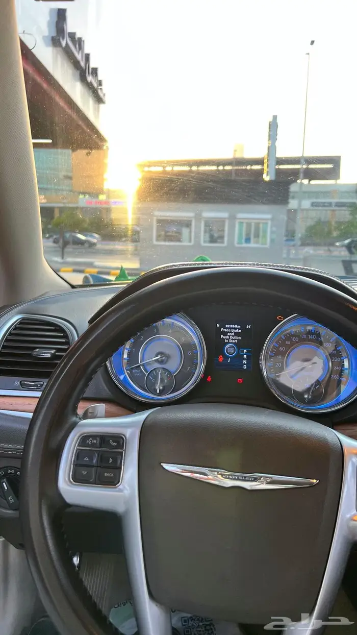 كرايزلر C300 V8 2012 للبيع مستعجل 15