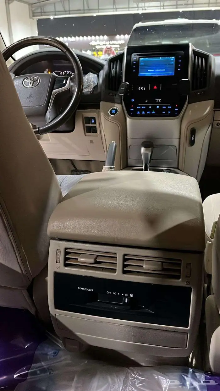 تويوتا جى اكس ار 8 سلندر بريمى موديل 2019 ديزل 7