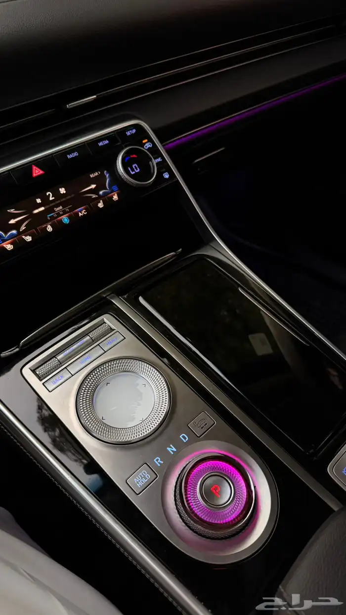 جنسس GV80 2020 ( بنزين) v6 فل كامل بانوراما 16