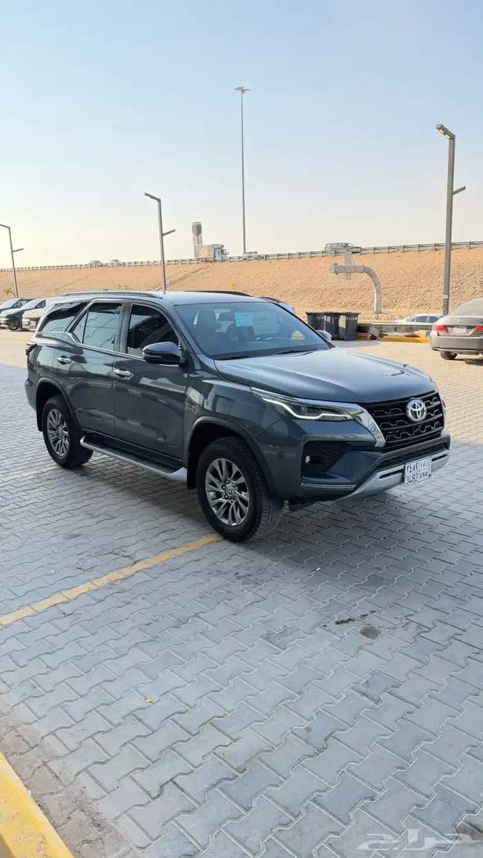 فورتشنر 2025 v6فل كامل سعودي عداد12 1