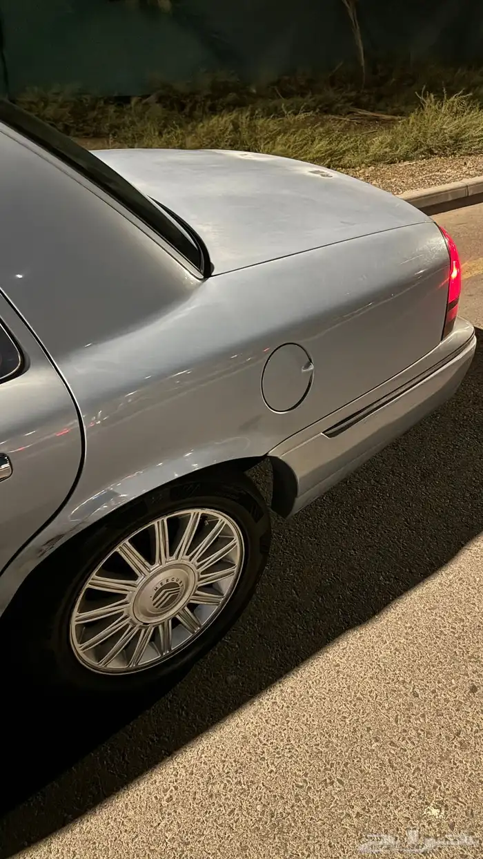 فورد ماركيز2009 13