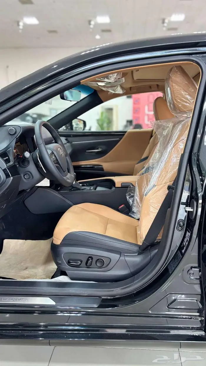 لكزس اي اس 250 استاندر 2025 ES 250 AA 16