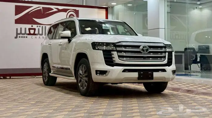 تويوتا لاندكروزر موديل 2025 - L4 بسعر 310650 1