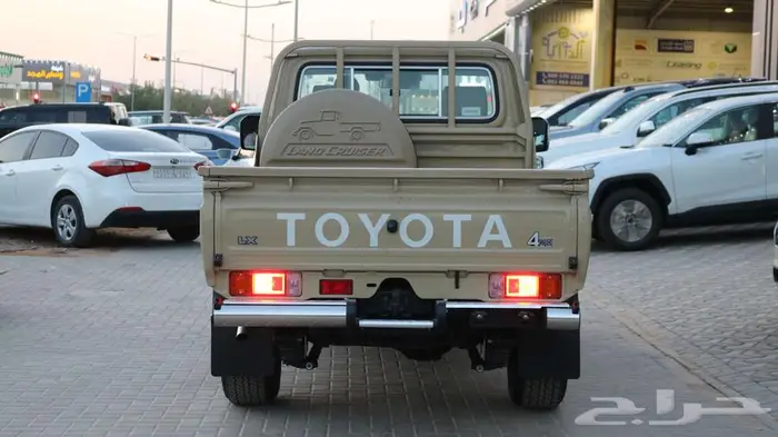 تويوتا شاص DLX قير عادي بدون ونش رفرف 2025 5