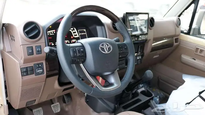 تويوتا شاص DLX قير عادي بدون ونش رفرف 2025 12