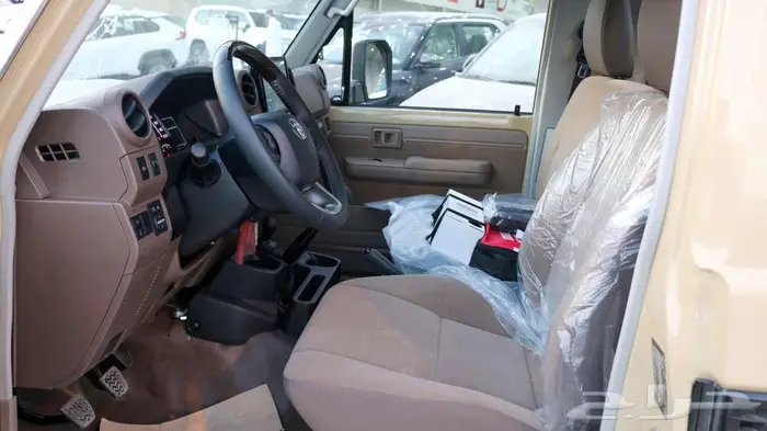 تويوتا شاص DLX قير عادي بدون ونش رفرف 2025 11