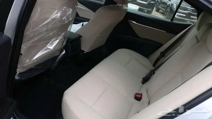 تويوتا كامري استندر فضي 2025 كاش -اقساط 4