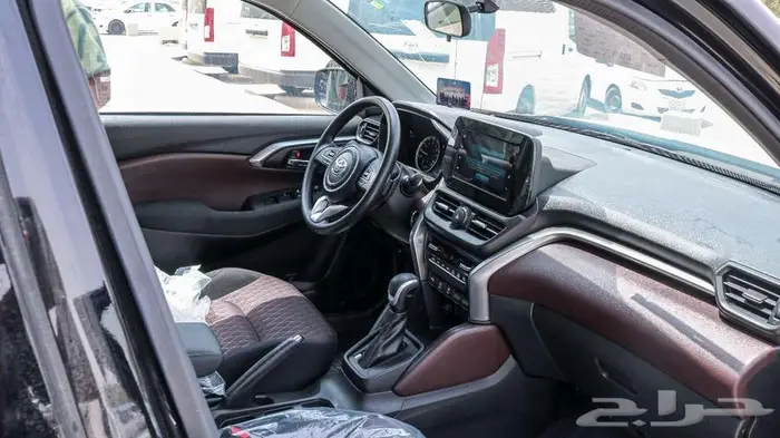 تويوتا اوربان كروزر GL ستاندر 2026 13