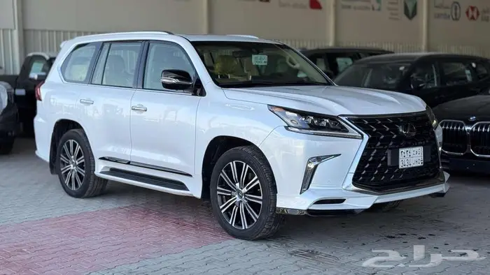 لكزس LX 570 موديل 2021 ممشي 45500 الف علي السوم 7
