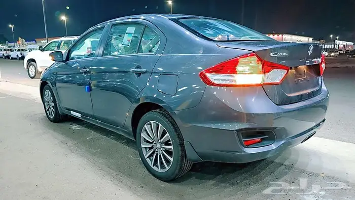 سوزوكي سياز GL موديل 2025 اسعار ممتازه جدا جدا 9