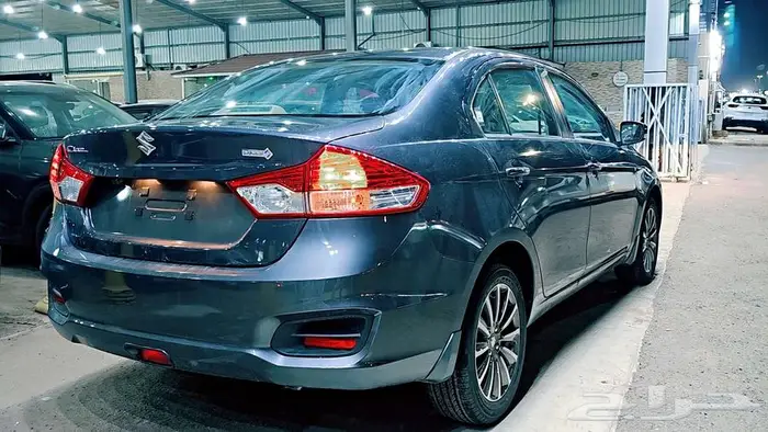 سوزوكي سياز GL موديل 2025 اسعار ممتازه جدا جدا 11