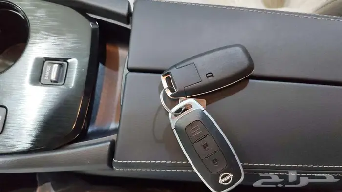 نيسان اكس تريل 5 راكب بدون دبل موديل 2026 كاش - بنك 12