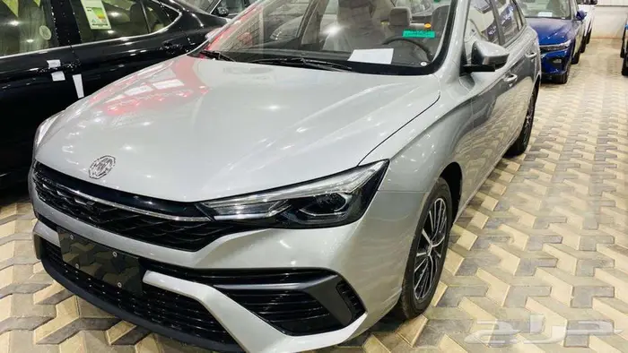 ام جي 5 ستاندر الشكل الجديد موديل 2025 7