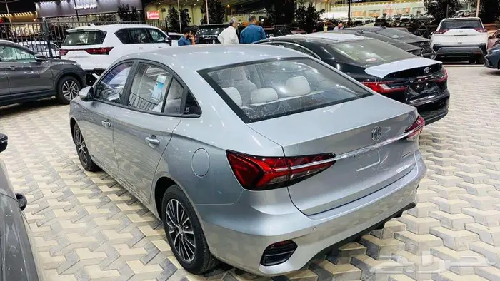 ام جي 5 ستاندر الشكل الجديد موديل 2025 8