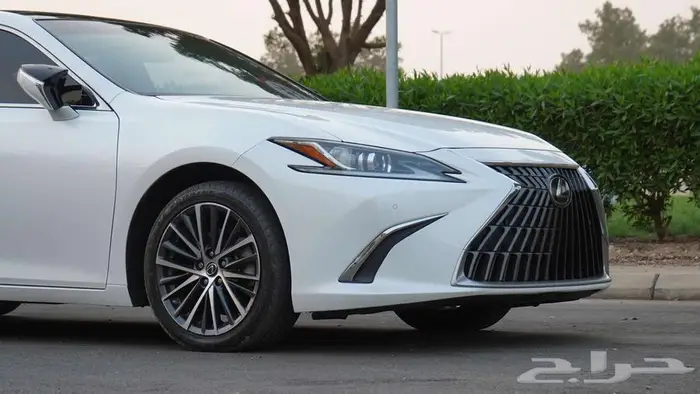 لكزس ES 350 2022 بنورما (فل كامل ) 8