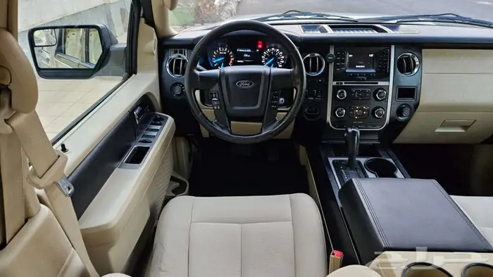 اكسبدشن قصير بدون دبل 2015 بحالة ممتازة 9