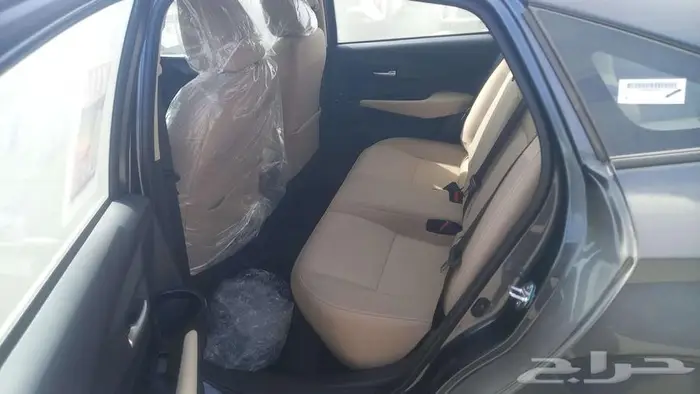 تويوتا يارس فل رمادي بنزين 2026 اقل سعر كاش وبنوك 3