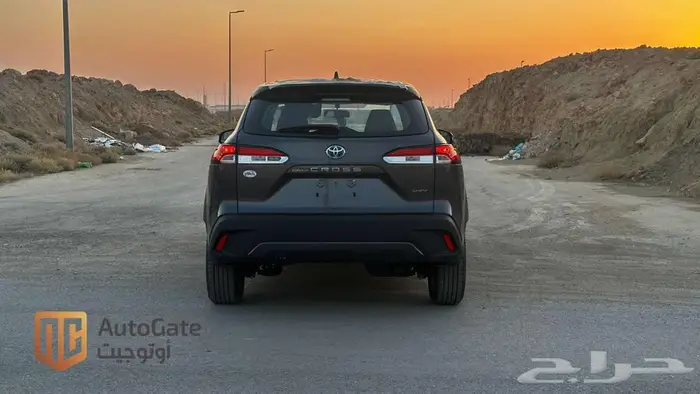 تويوتا كرولا كروس هايبرد LE موديل 2025 4