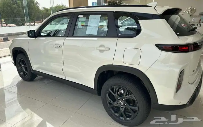 تويوتا اوربان كروزر GL 2026 4