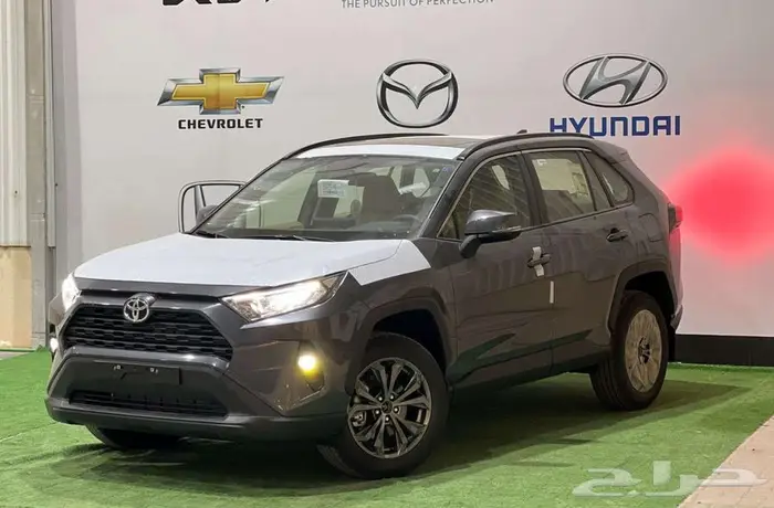 تويوتا راف فور فتحه XLE بنزين 2025 يتوفر جميع الفئات . 1