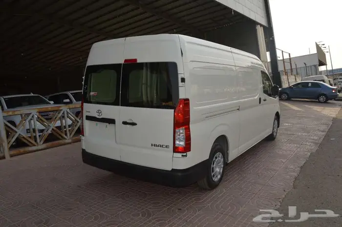 تويوتا باص هايس 2026 ديزل سقف مرتفع عبداللطيف جميل 1