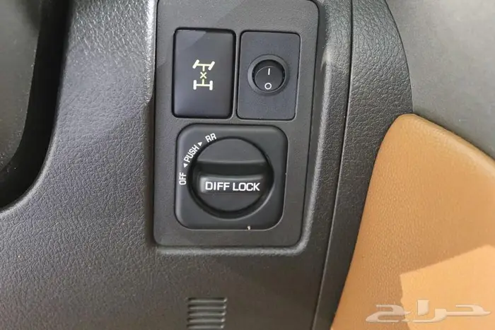 تويوتا لاندكروزر GXR فل كامل 2011 17