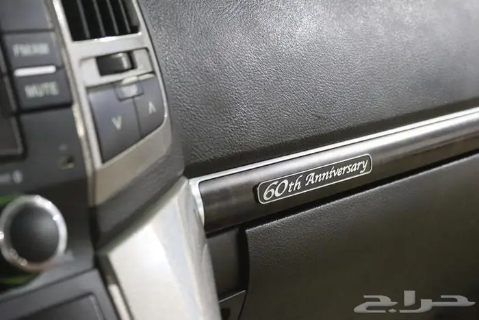 تويوتا لاندكروزر GXR فل كامل 2011 14