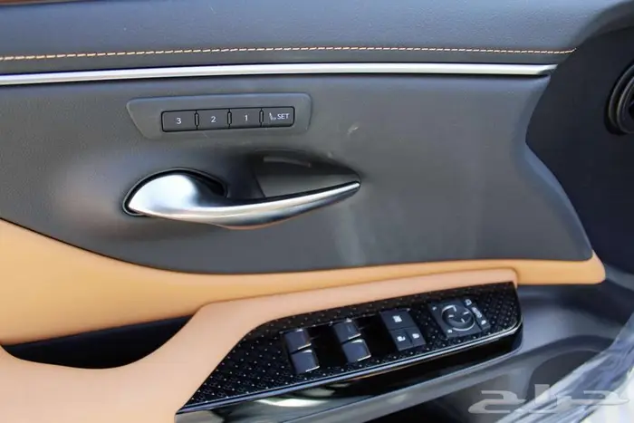 لكزس - ES 250 - لاكجيري - نص فل - خليجي -2025 13