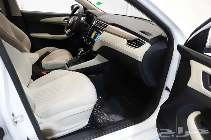 ام جي 5 ستاندرد 2025 6