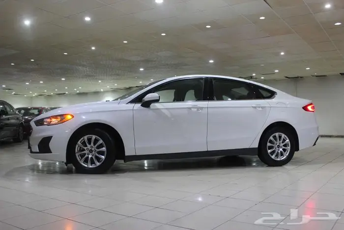 فيوجن 2020 ابيض بطاقة جمركية امريكي 1