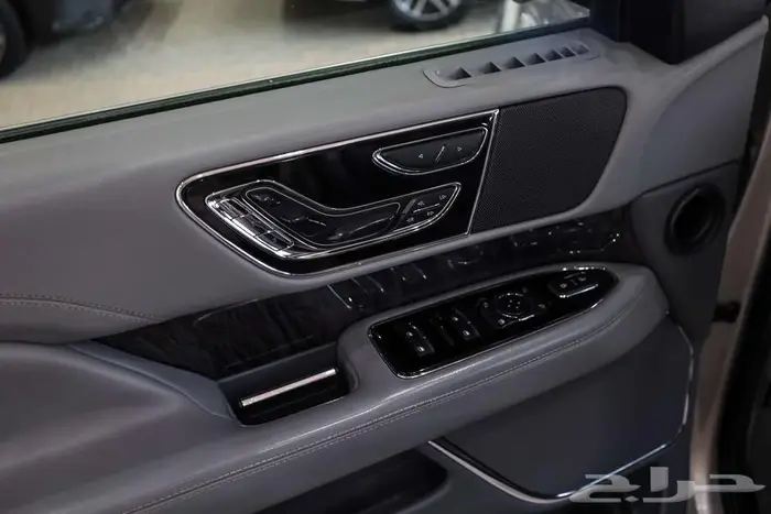 لنكولن نافيجتور 2018 فل كامل 12