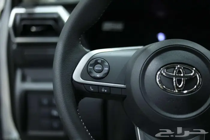 تويوتا رايز فل فضي بنزين 2024 اقل سعر كاش واقساط 16