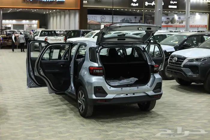 تويوتا رايز فل فضي بنزين 2024 اقل سعر كاش واقساط 22