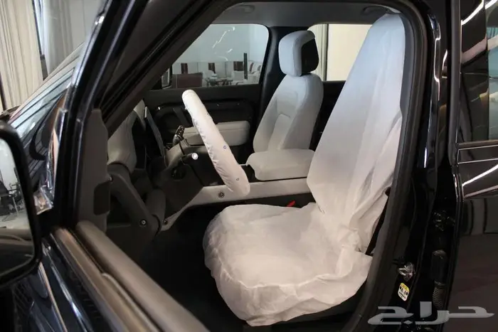 ديفندر 2026 اسود داخلي اوف وايت ( كاش   بنك ) 13