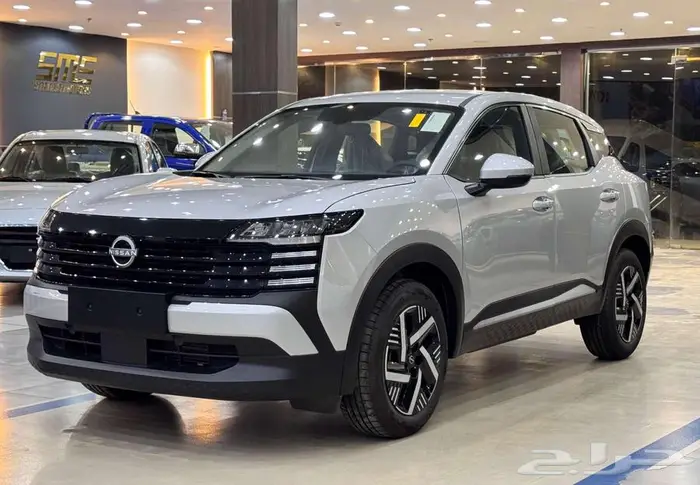 نيسان كيكس ستاندر مكينه 2.0 موديل 2025 4